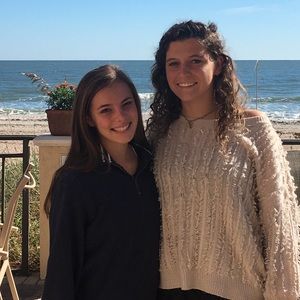 Meet your Posher, Lucy